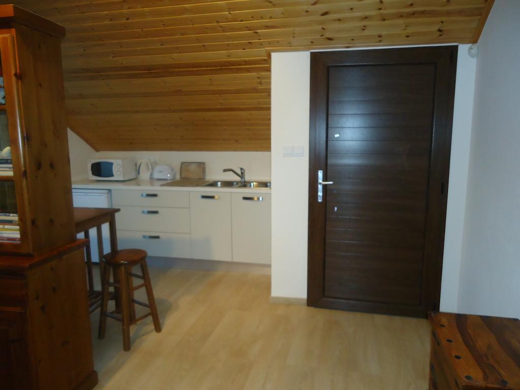 Petralona Apartment Agios Athanasios 외부 사진