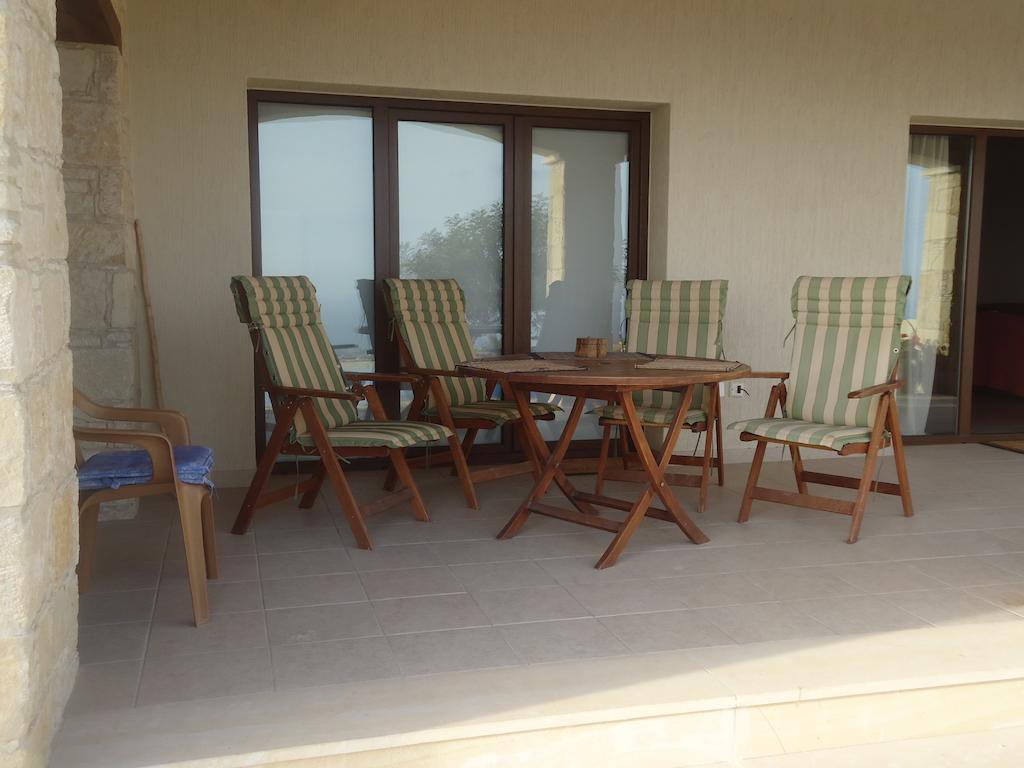Petralona Apartment Agios Athanasios 외부 사진